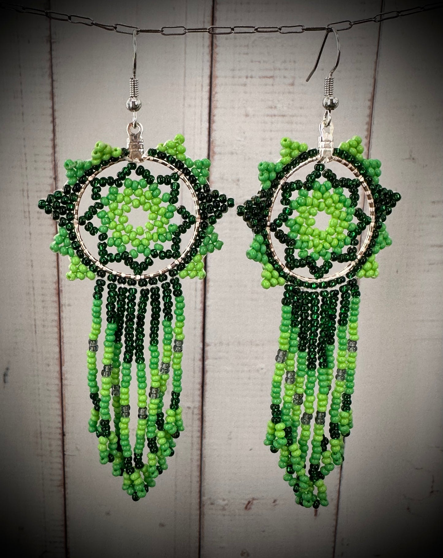 Native American Beaded Earrings – Stunning Green Elegance