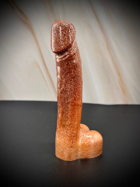 Unique Epoxy Resin Peen Sculpture - A Playful Decorative Piece