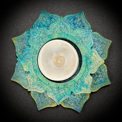 Stunning Lotus Candle Holder – Illuminate Your Space!